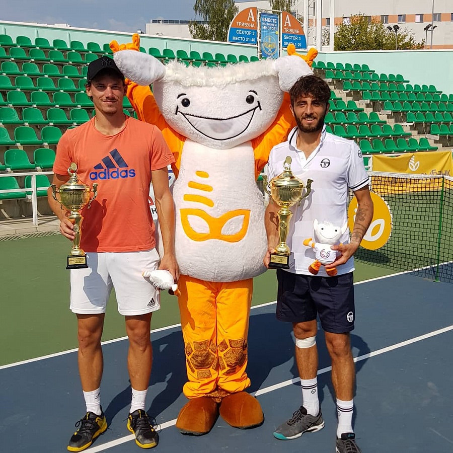 25 августа 2018 года, победители профессионального турнира «Belagroprombank Cup» в одиночном разряде Франческо Вилардо (Италия) и Марек Генгель (Чехия).