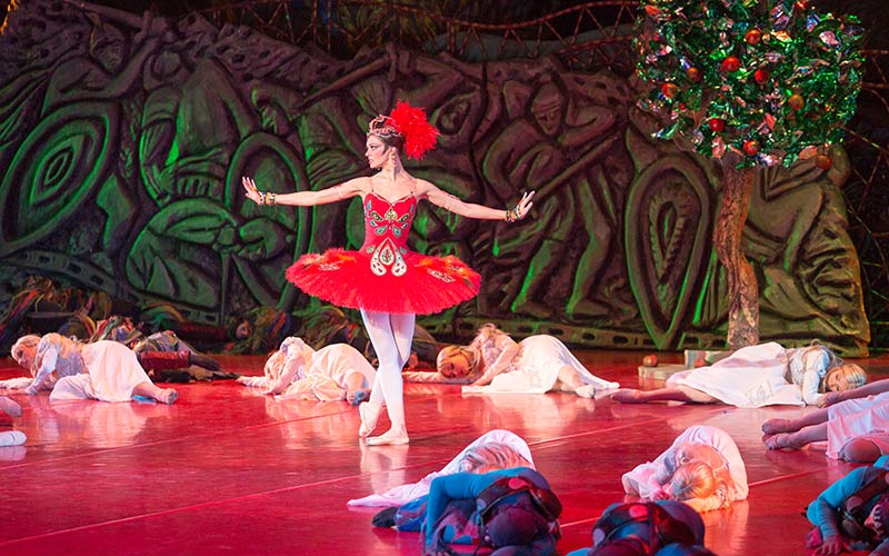 Фото с сайта Национального академического Большого театра оперы и балета Беларуси