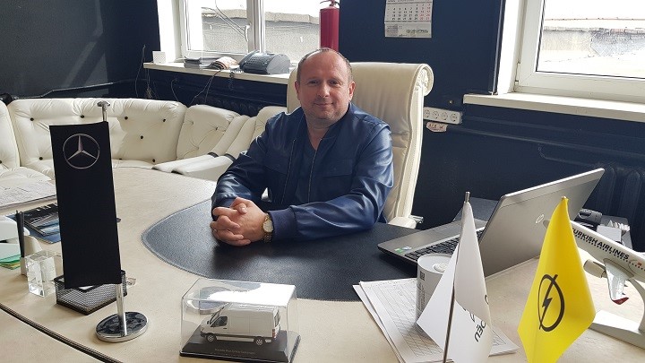 Андрей Алексеюк, директор фирмы Harveta, которая занимается переоборудованием микроавтобусов и перевозками пассажиров