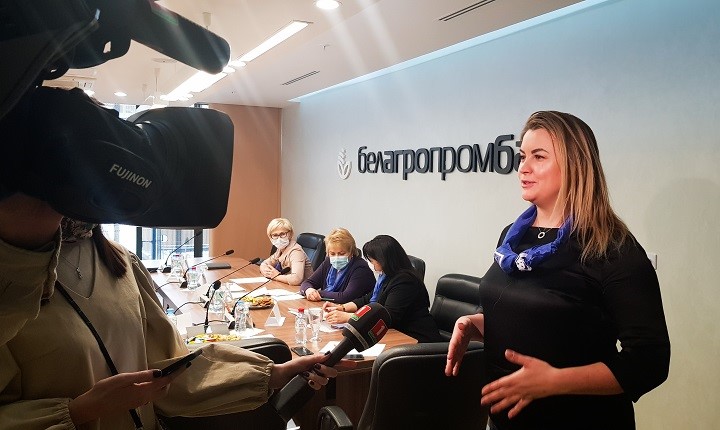 Операционный директор дивизиона розничного бизнеса ОАО «Белагропромбанк», председатель Союза женщин банка Анна Свистунова