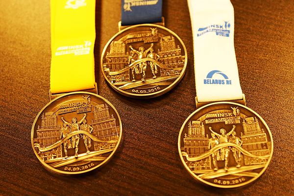 Медали Минского полумарафона 2016