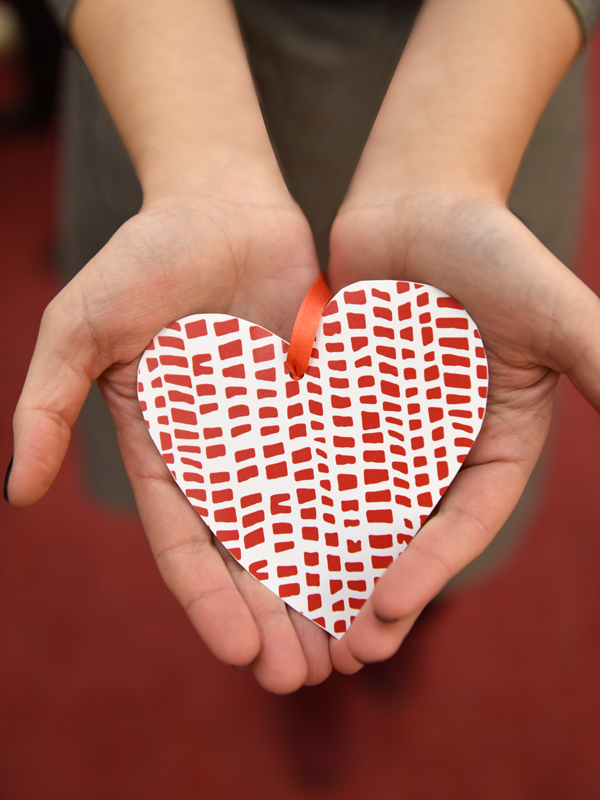 Сердце – символ благотворительного проекта Белагропромбанка «Прикосновения».
