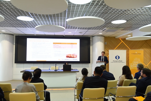 Презентация ОАО «Белагропромбанк» на конференции по сотрудничеству предприятий индустриального парка «Великий камень» и финансовых организаций.